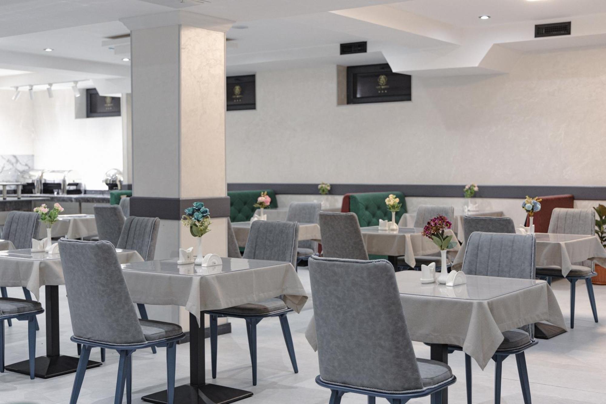 Art Royal Hotel Tashkent Exterior photo
